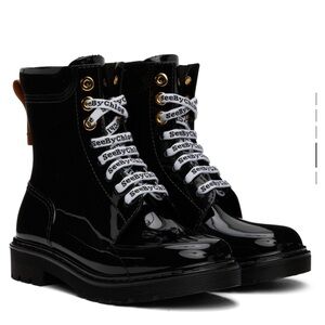 Black rain boot